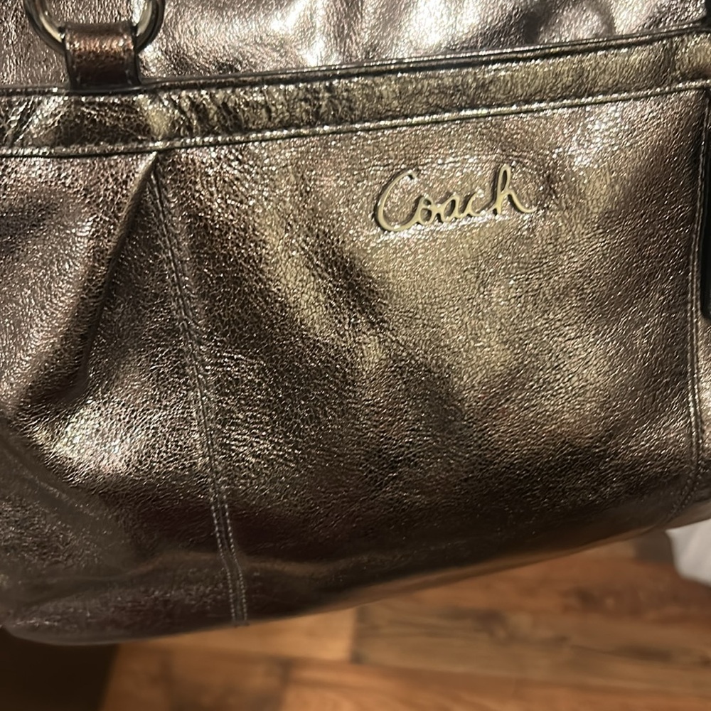 Coach Metallic Bronze Shoulder Bag With Coach Hang Tag - Picture 7 of 7